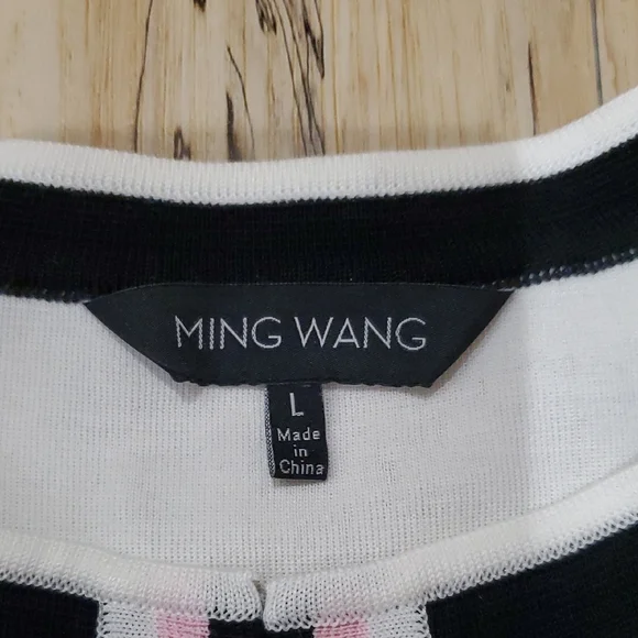 Ming Wang White Blazer with Pink and Black Accents - Picture 5 of 11